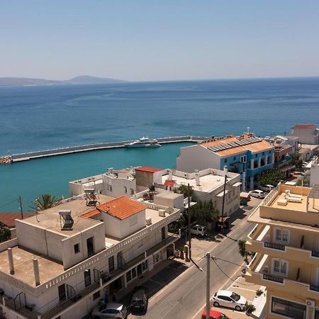 Adonis Hotel Agia Galini  Bagian luar foto