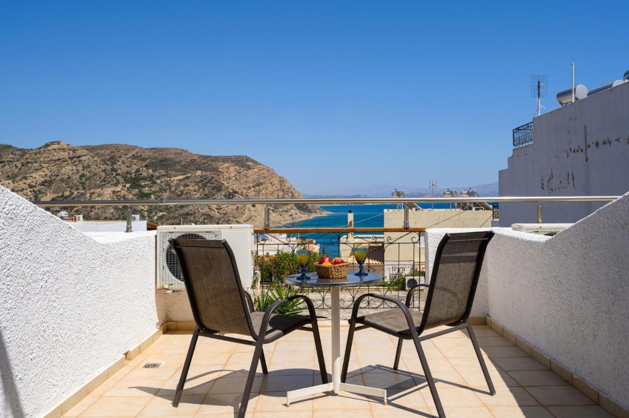 Adonis Hotel Agia Galini  Bagian luar foto