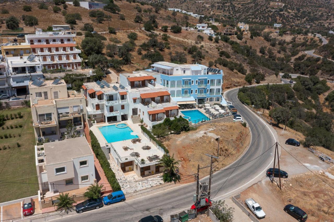 Adonis Hotel Agia Galini  Bagian luar foto